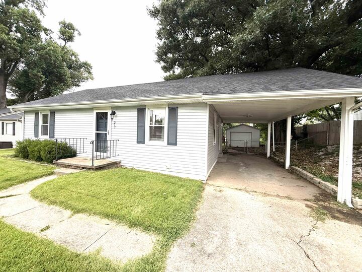 Property Photo: 217 Rooney Drive KY 42420