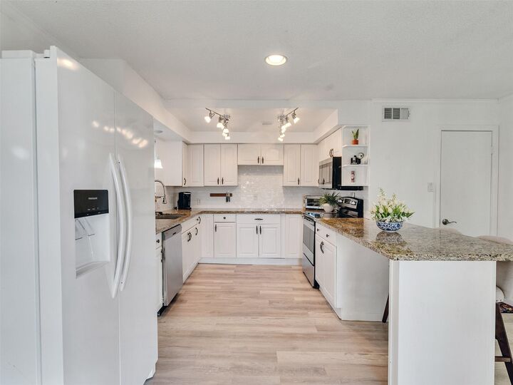 Property Photo:  13707 Pirates Beach Boulevard  TX 77554 