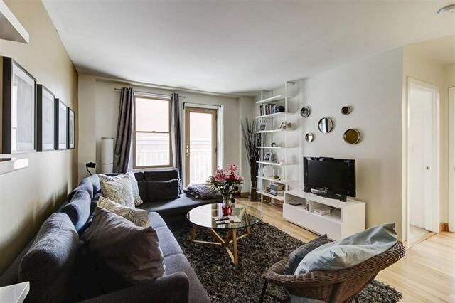 Property Photo:  242 Barrow St 1D  NJ 07302 
