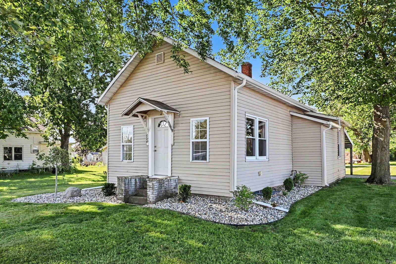 Property Photo:  1100 E Monroe Street  IN 46528 