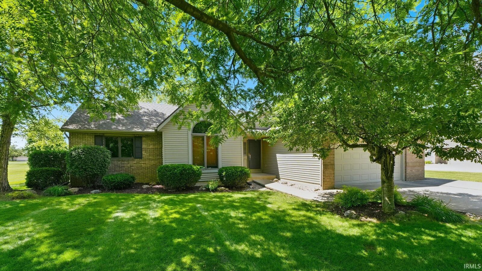 Property Photo:  2822 E 250 North  IN 46714 