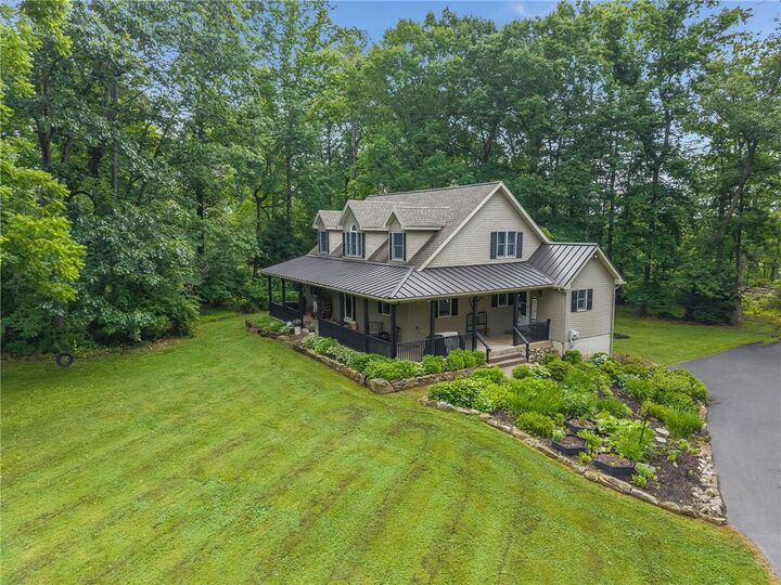 Property Photo:  465 Raubsville Road  PA 18042 