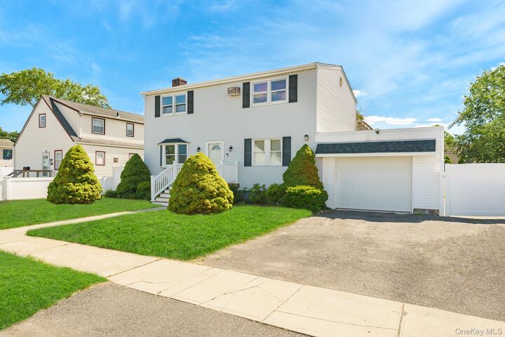 Property Photo: 21 Lido Parkway NY 11757