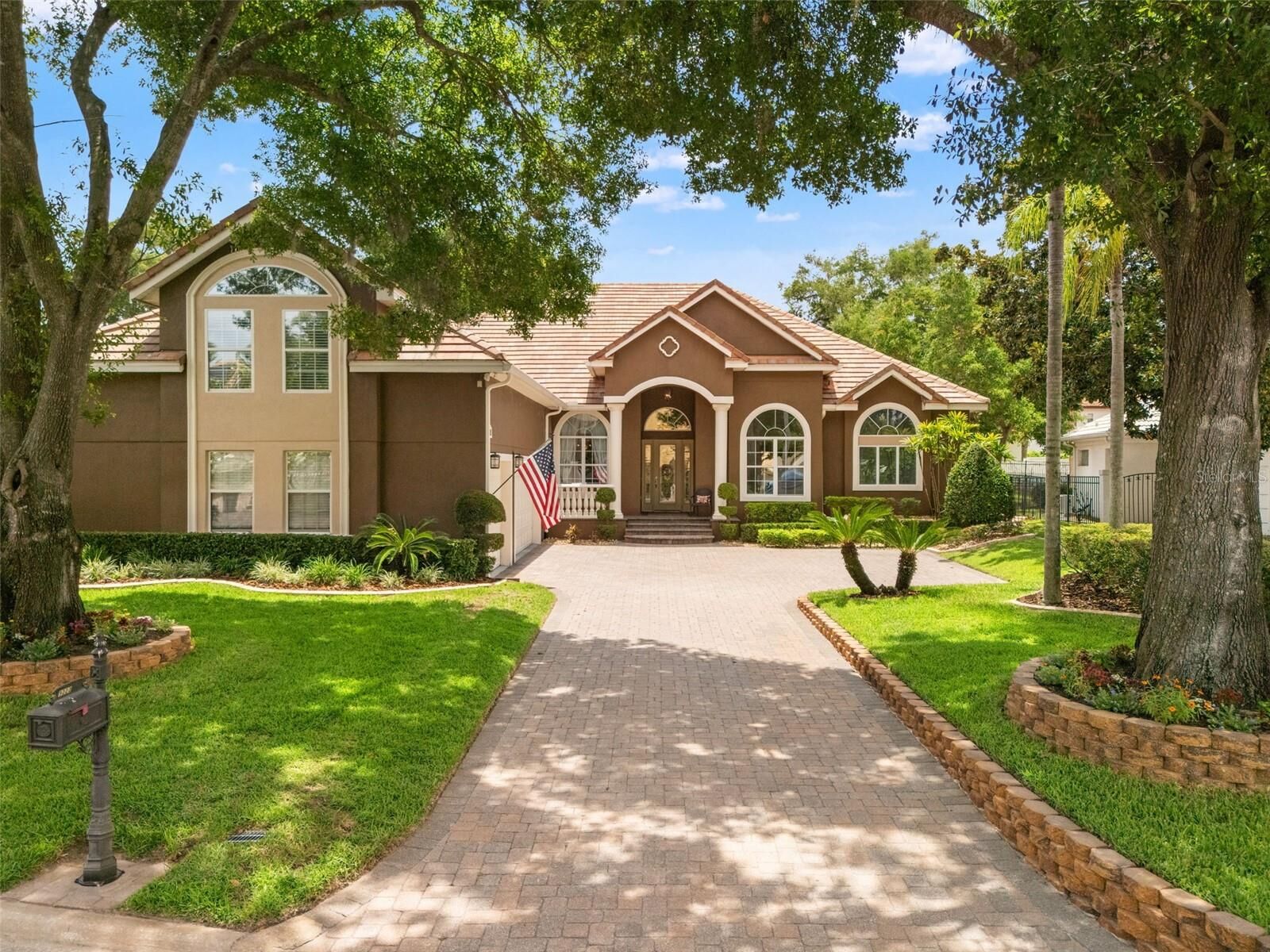 Property Photo: 9223 Hidden Bay Lane FL 32819
