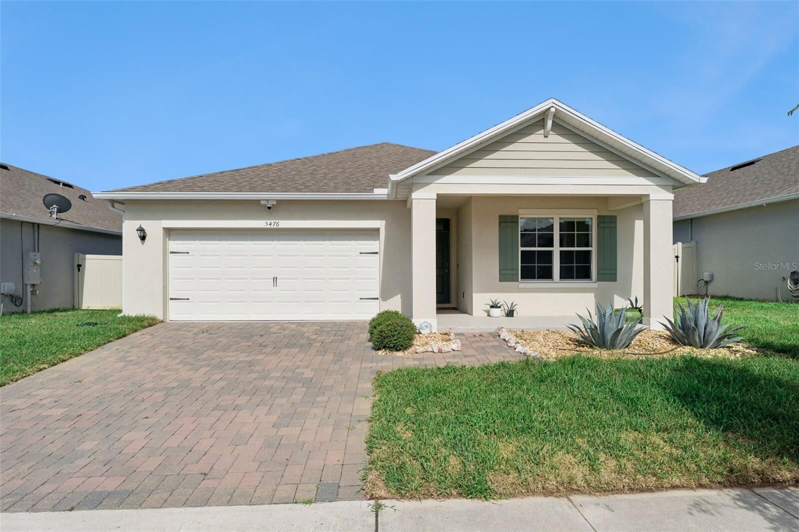 Property Photo:  5476 Hunter Jumper Lane  FL 32712 