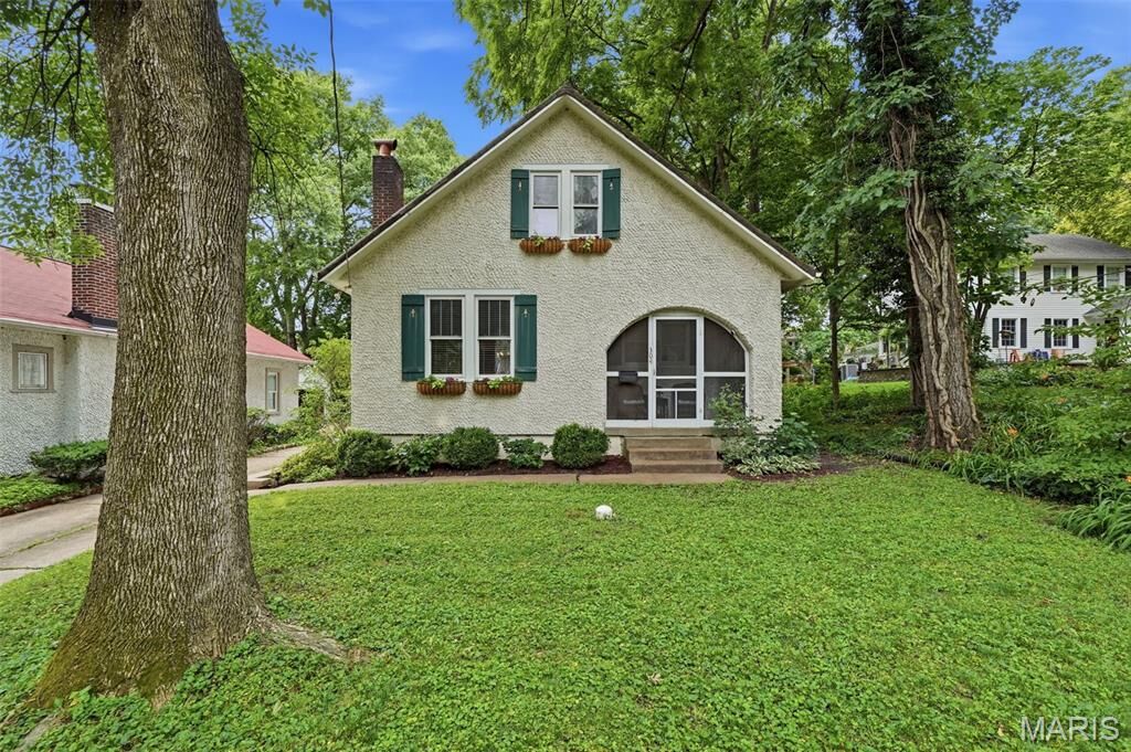 Property Photo:  304 Papin Avenue  MO 63119 