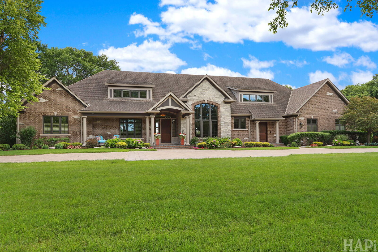 Property Photo: 55 Otis Road IL 60010