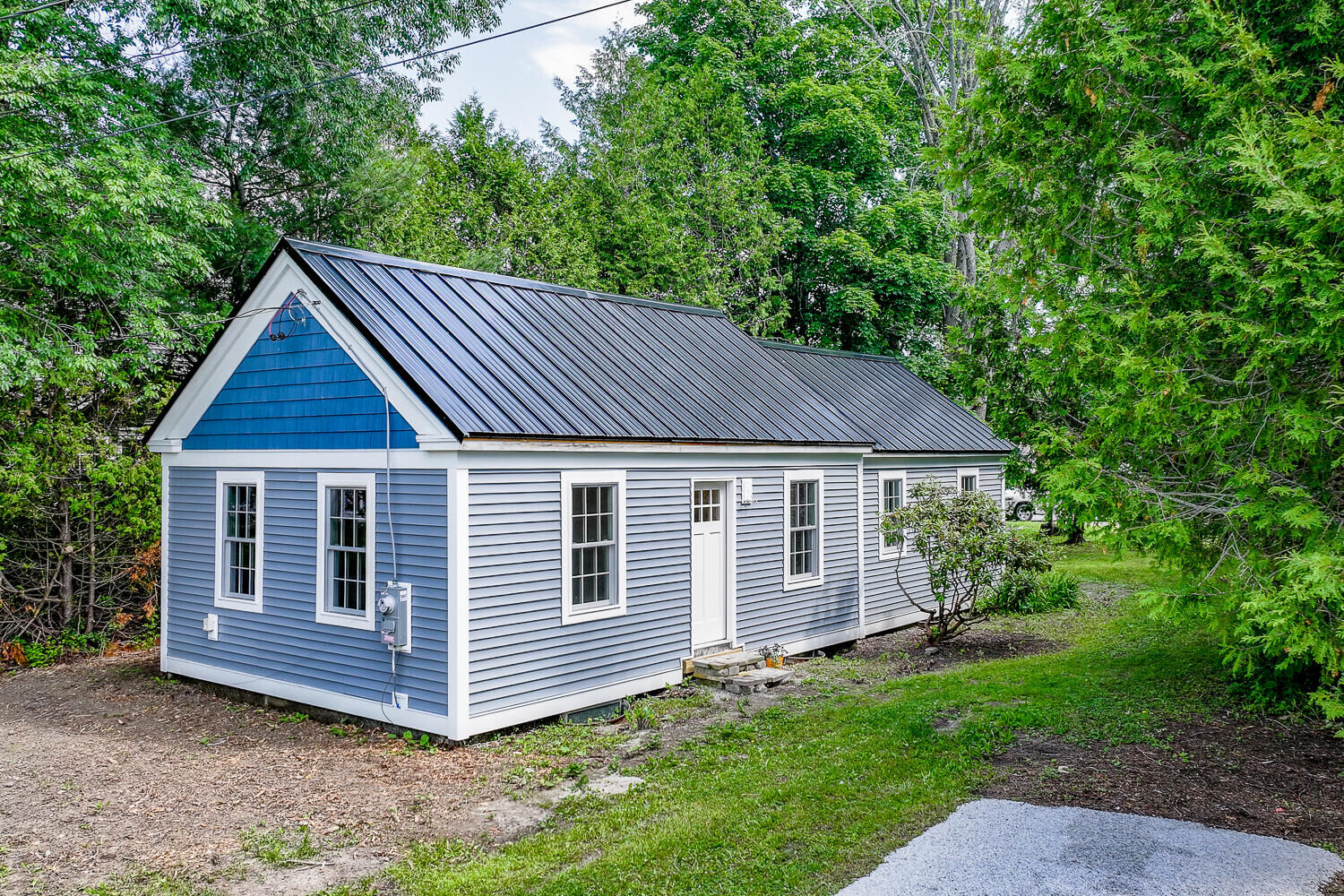 Property Photo: 7 Pike Avenue ME 04974
