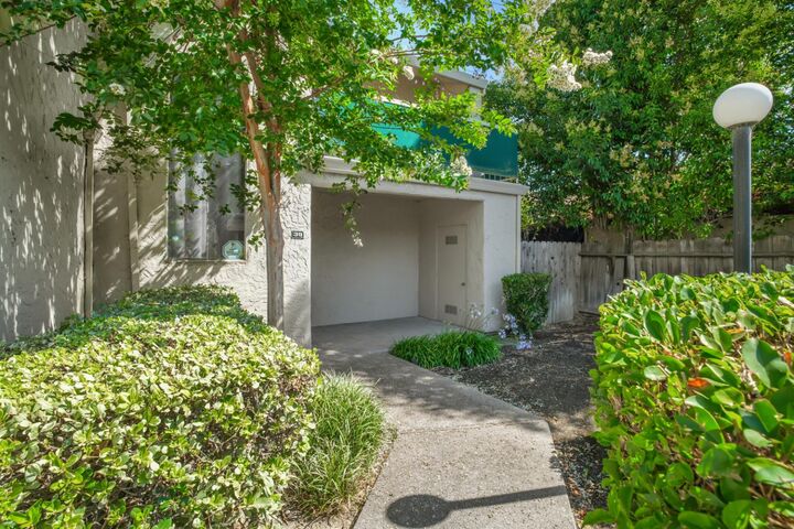 Property Photo:  999 Porter Ave 39  CA 95207 