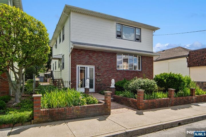 Property Photo:  27 - 29 Crystal Street  NJ 07031 