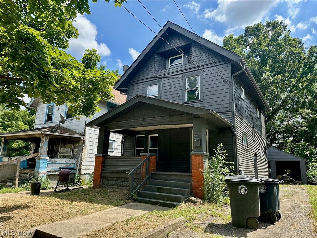 Property Photo:  280 Lake Street  OH 44301 