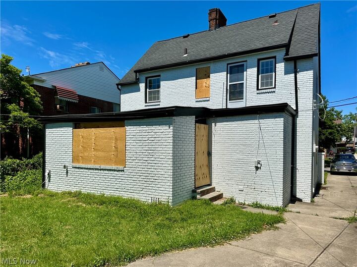 Property Photo:  3138 Ashwood Road  OH 44120 
