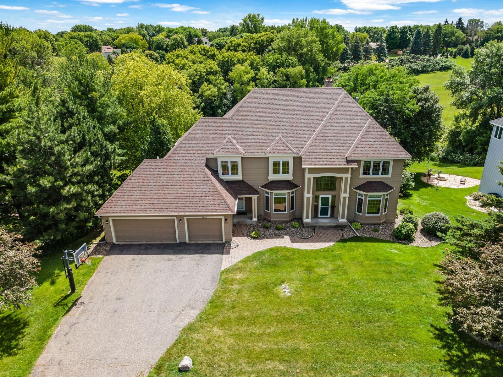 Property Photo:  16025 48th Avenue N  MN 55446 