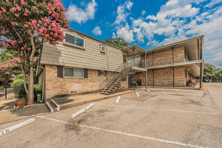 Property Photo: 7706 Meadow Road 225 TX 75230