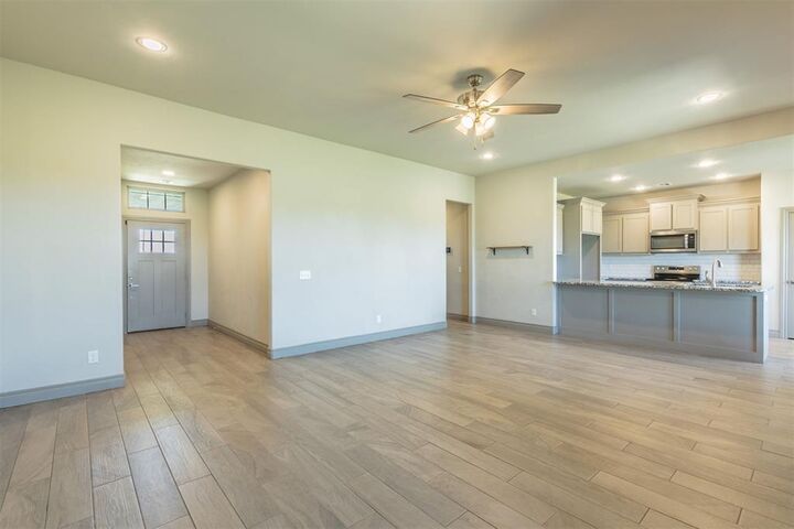 Property Photo: 1458 Kelly Farm Road OK 73025