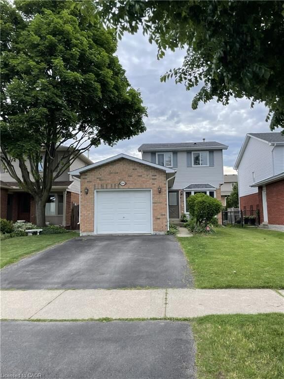 Property Photo:  2140 Clipper Crescent  ON L7M 2P8 