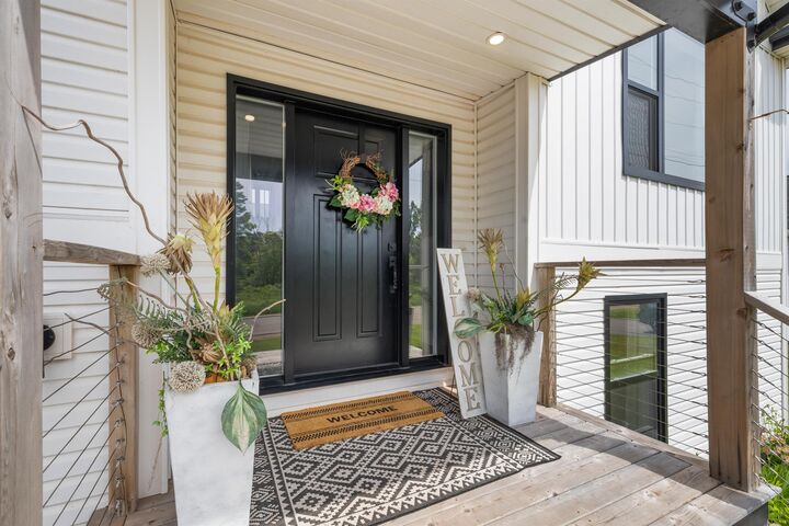Property Photo: 98 Kelly Heights PE C1B 4M1