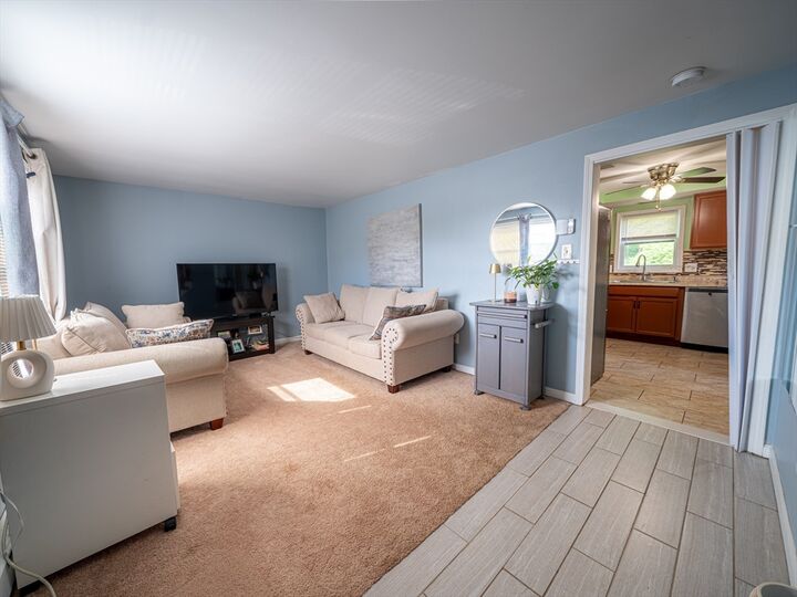 Property Photo:  2 Amesbury St  MA 01605 