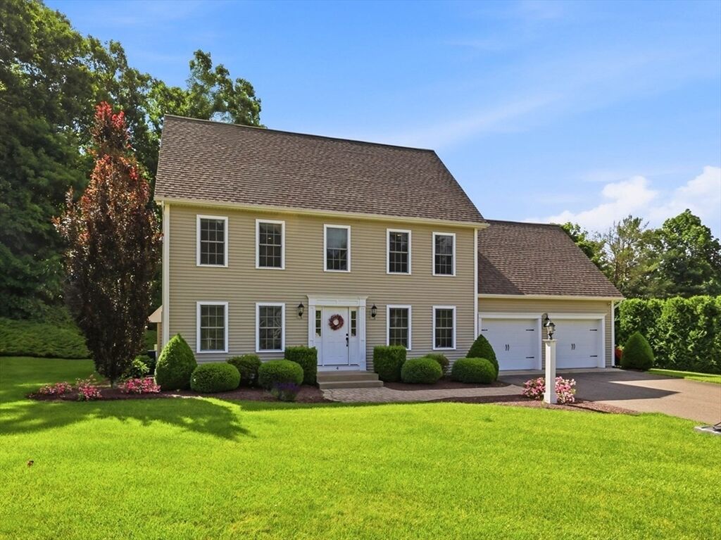 Property Photo:  4 N Hills Ln  MA 01095 