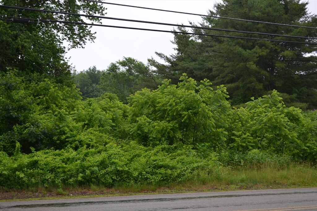Property Photo:  32 Quaboag St  MA 01506 