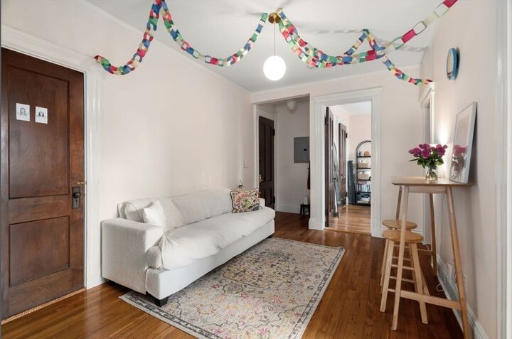 Property Photo:  282 Newbury St 17A  MA 02116 