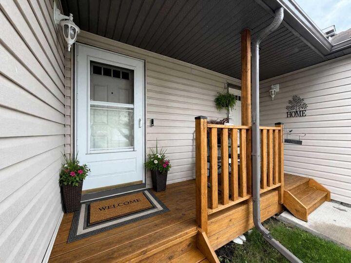 Property Photo: 156 Canoe Drive SW 31 AB T4B 2Z3