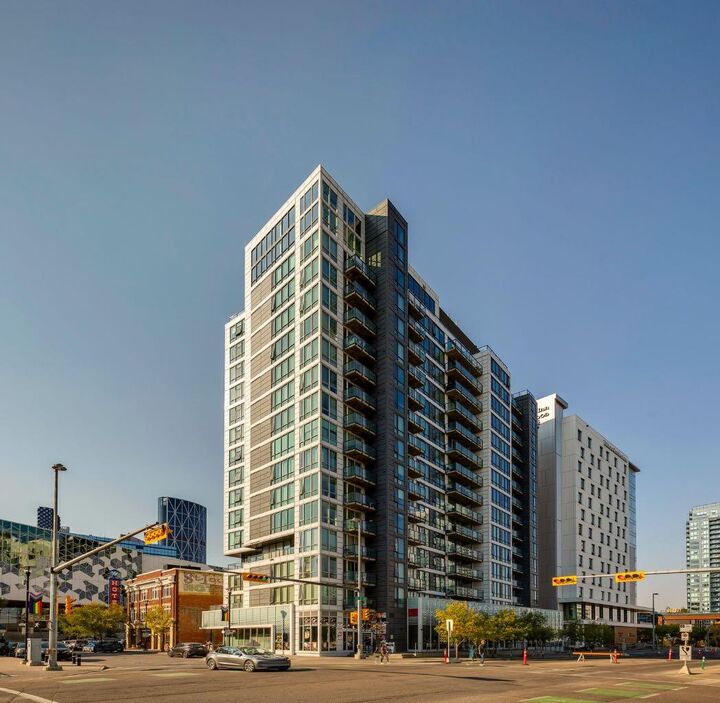 Property Photo:  450 8 Avenue SE 1003  AB T2G 1T2 