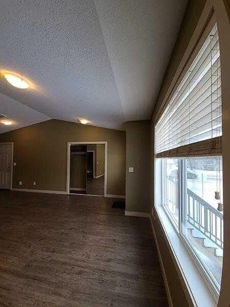 Property Photo:  10502 102 Street A  AB T8V 2W6 