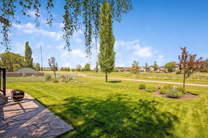 Property Photo:  1120 High Country Drive NW  AB T1V 1E2 
