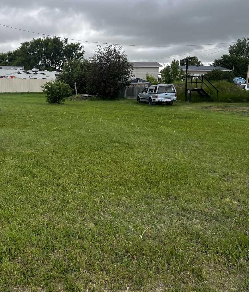 Property Photo: 235 2 Avenue E AB T0J 1S0