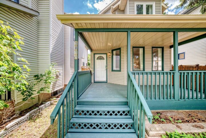 Property Photo:  1811 24 Avenue NW  AB T2M 1Z3 