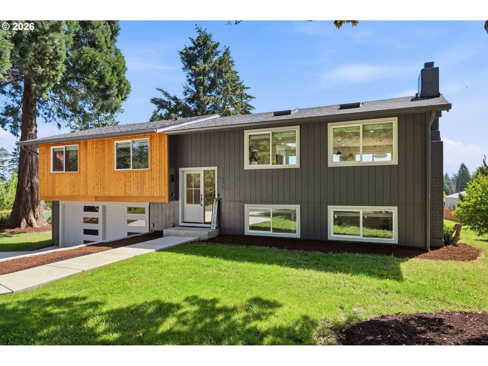 Property Photo: 22494 SE Ridgeview Dr OR 97089