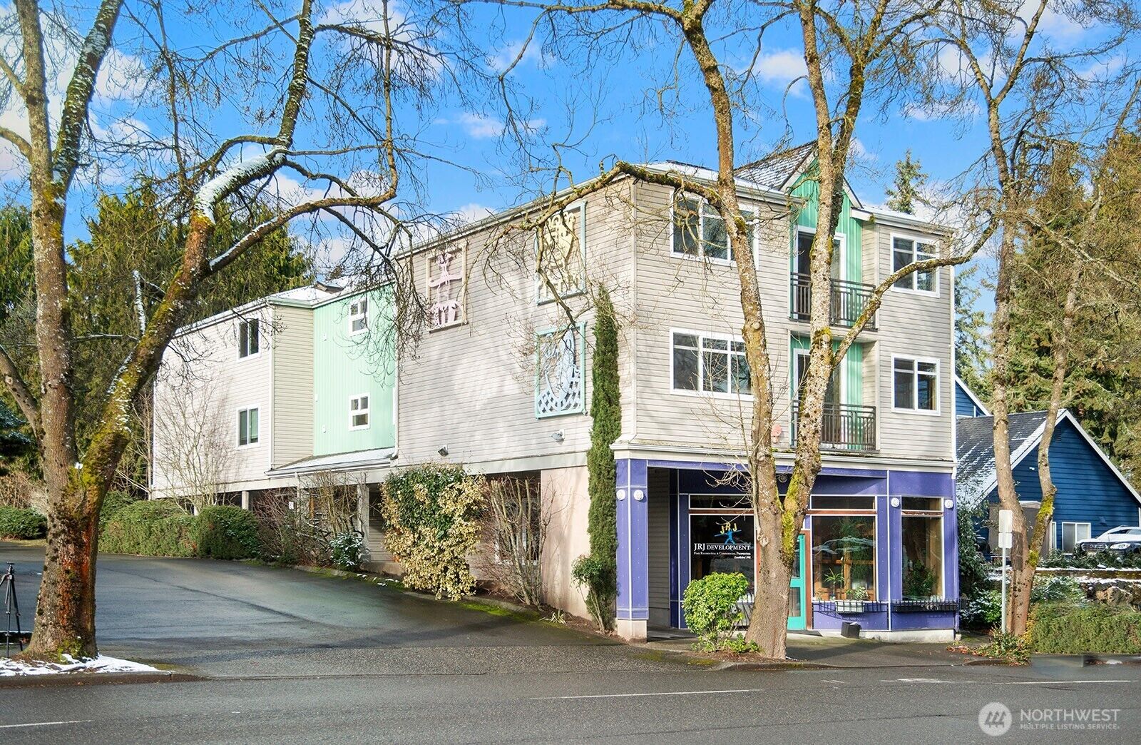 Property Photo: 9517 35th Avenue NE 2A WA 98115