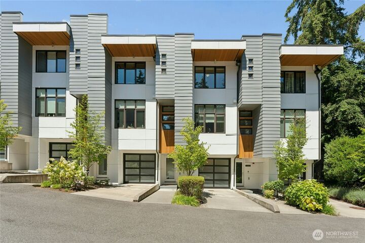 Property Photo: 10762 SE 1st Drive 22 WA 98004
