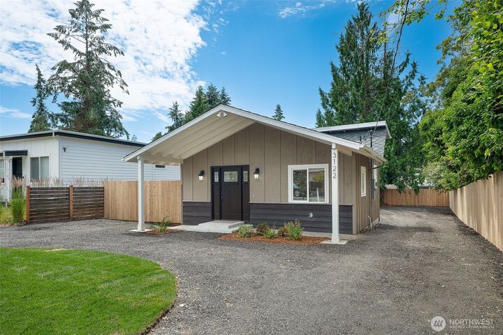 Property Photo:  3122  Oas Drive W  WA 98466 