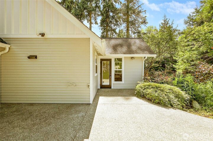 Property Photo: 22 Pebble Lane WA 98368