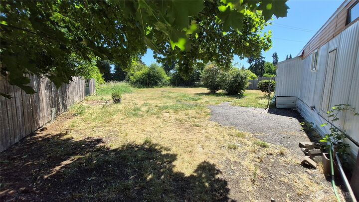 Property Photo:  3304  Edgewood Lane  WA 98531 