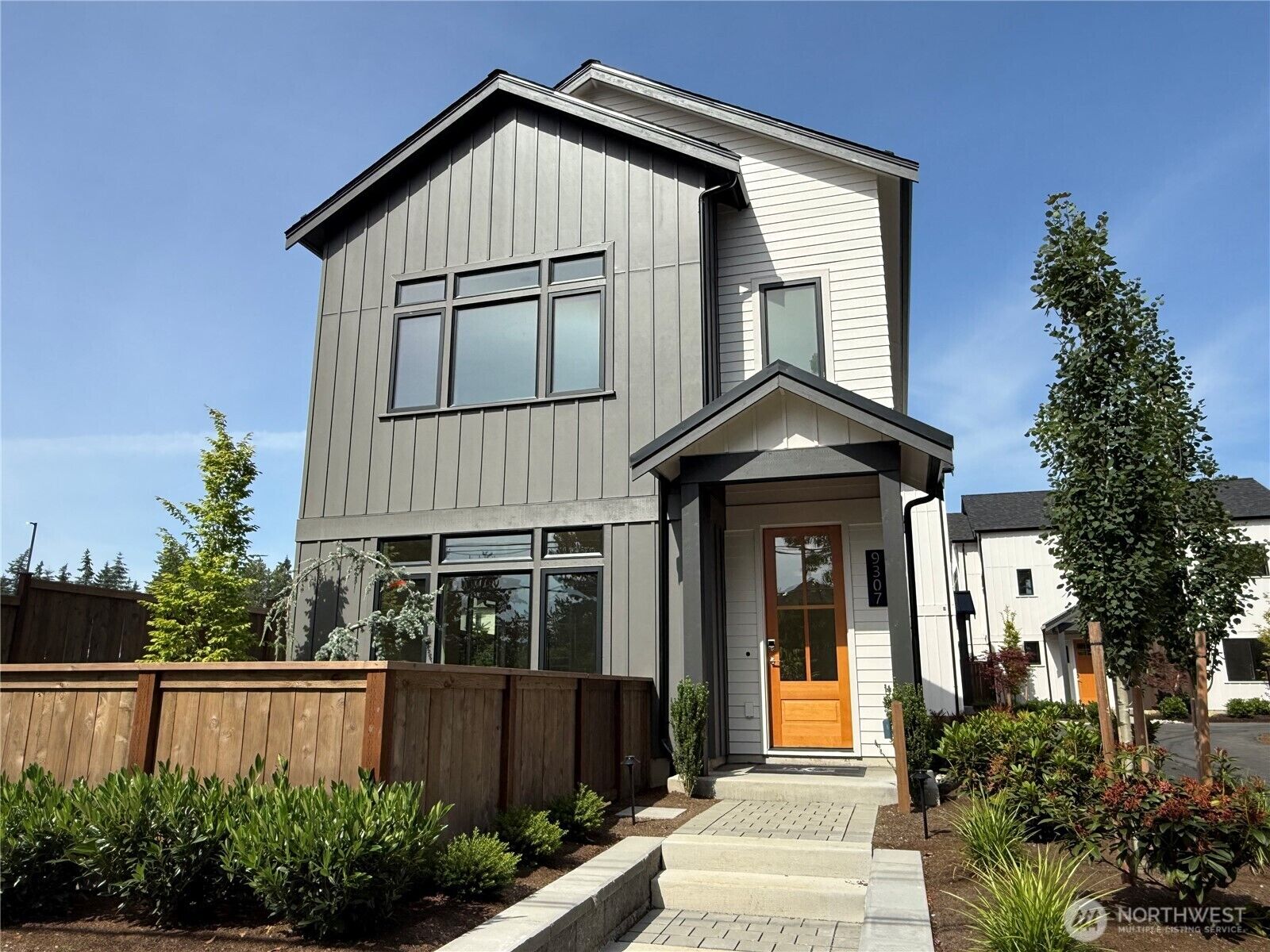 Property Photo:  9307  132nd Avenue NE  WA 98033 