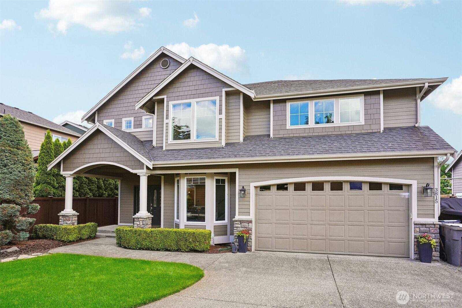 Property Photo:  3815  380th Street S  WA 98001 