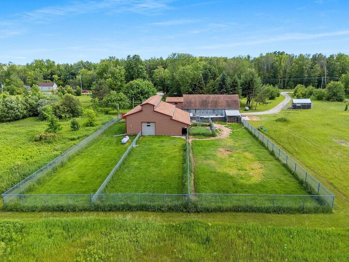 Property Photo: 7980 County Road E WI 54154