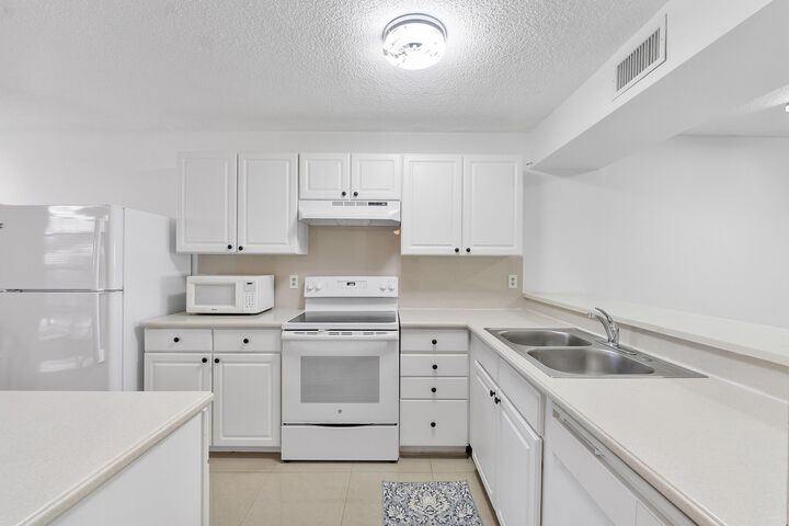 Property Photo: 5828 Coral Lake Drive FL 33063