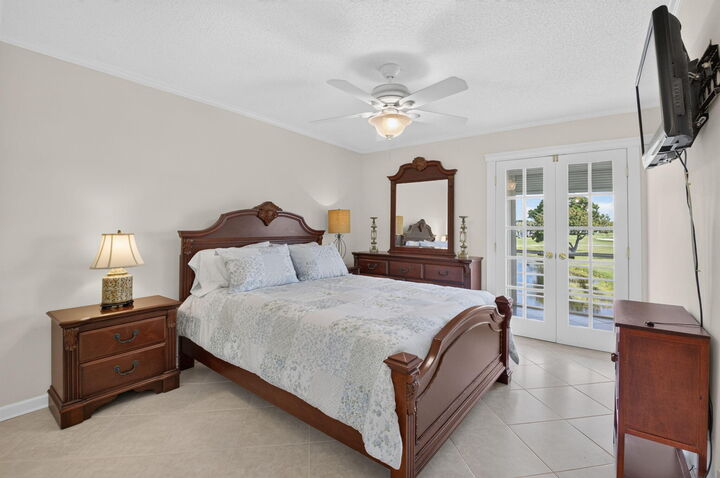 Property Photo: 323 Capri G 323 FL 33484