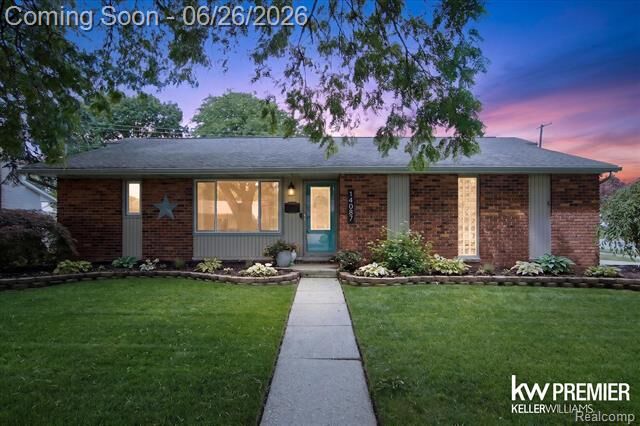 Property Photo: 14087 Golfview Street MI 48154