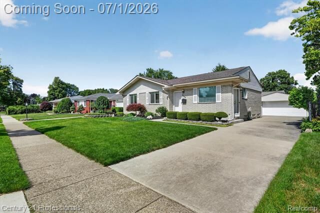 Property Photo:  15124 Hix Street  MI 48154 