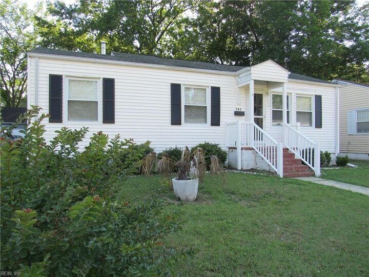 Property Photo: 565 Ashton Ave VA 23851