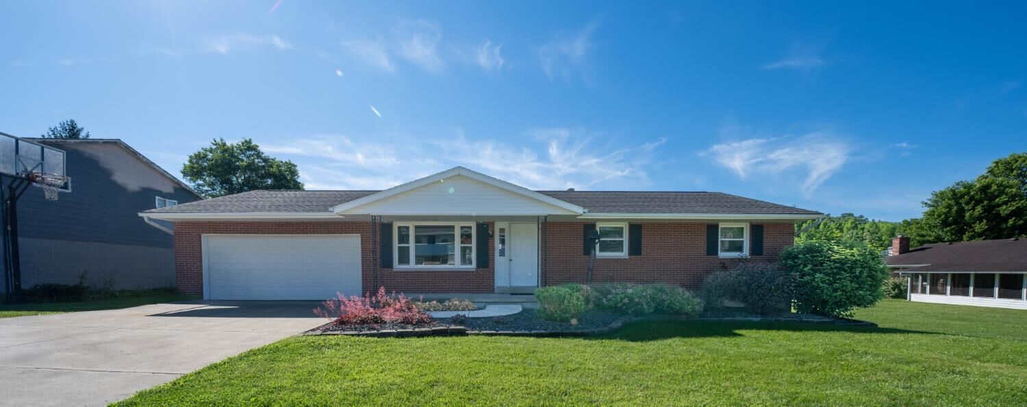 Property Photo:  1506 Ritzmann Drive  IN 47025 