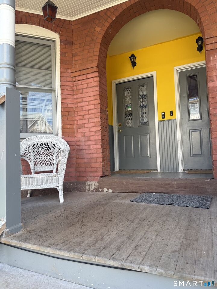 Property Photo:  45 Benton Street  CT 06114 