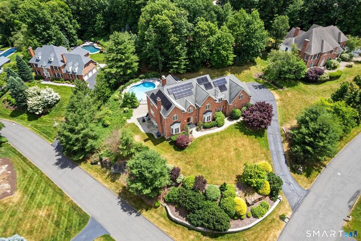 Property Photo:  130 Northington Drive  CT 06001 
