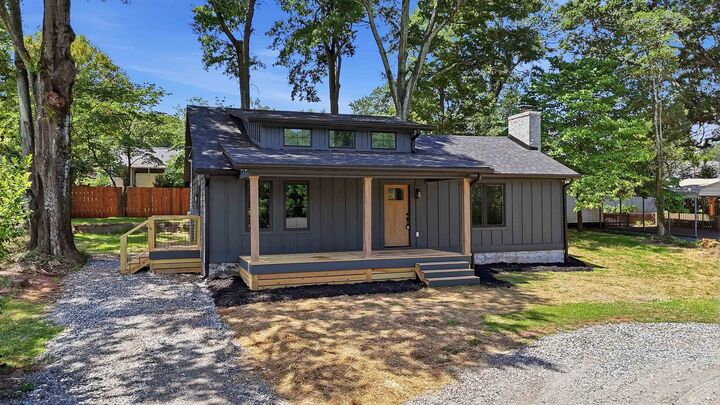 Property Photo:  70 E Main Street  SC 29349 