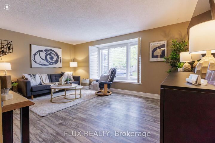 Property Photo: 175 Elm Ridge Drive 48 ON N2N 1L7